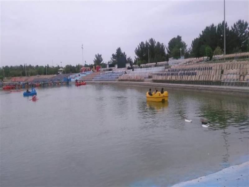 کمپ گردشگری باغ فدک